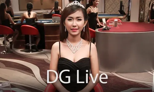 Player enjoying sariling casino games PH365